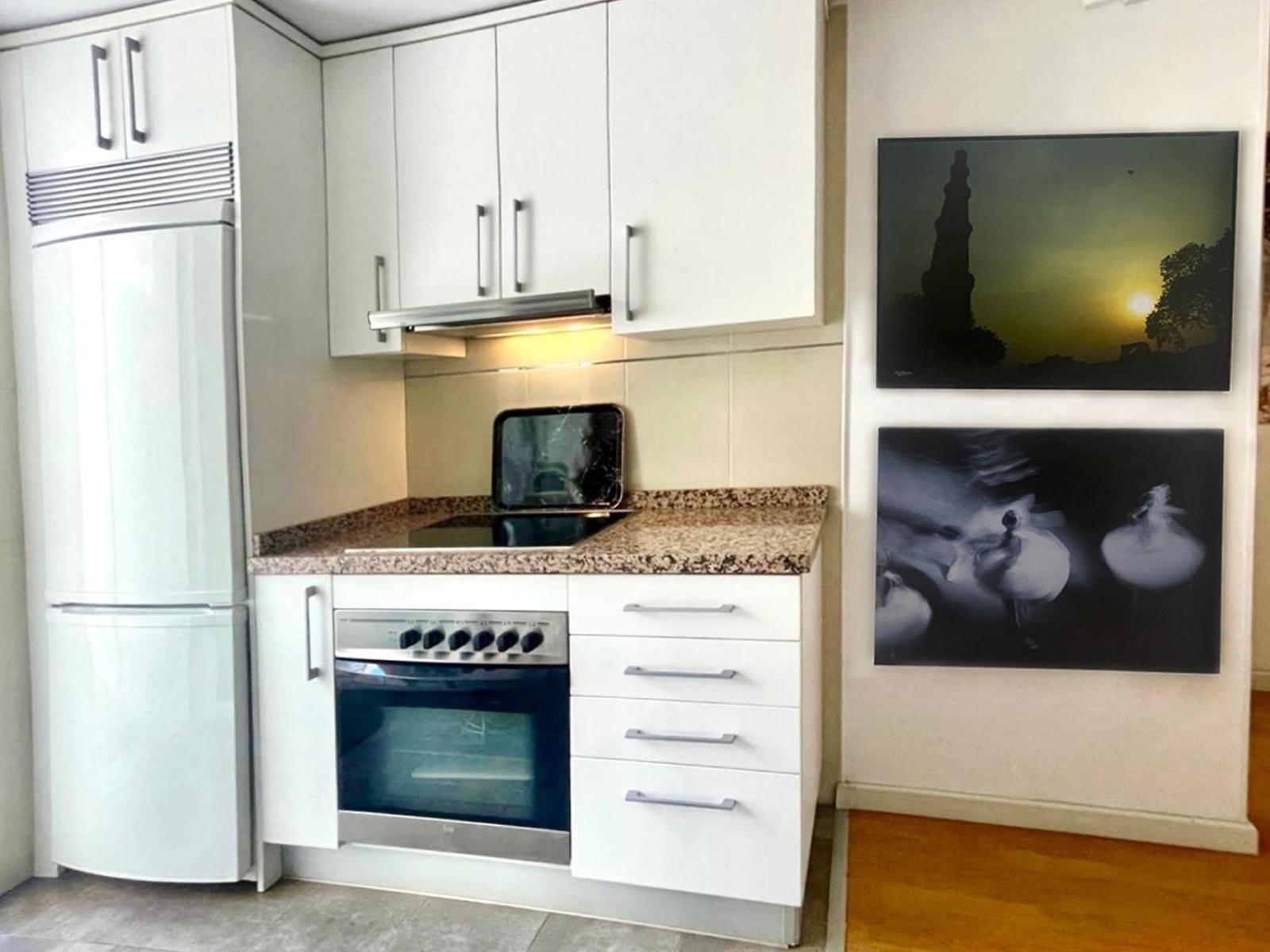 Maravilloso Apartamento Centrico De 70M2, Jardin Propio 40M2 Con Piscina Para Ninos Y Parking Opcional Málaga Exteriör bild
