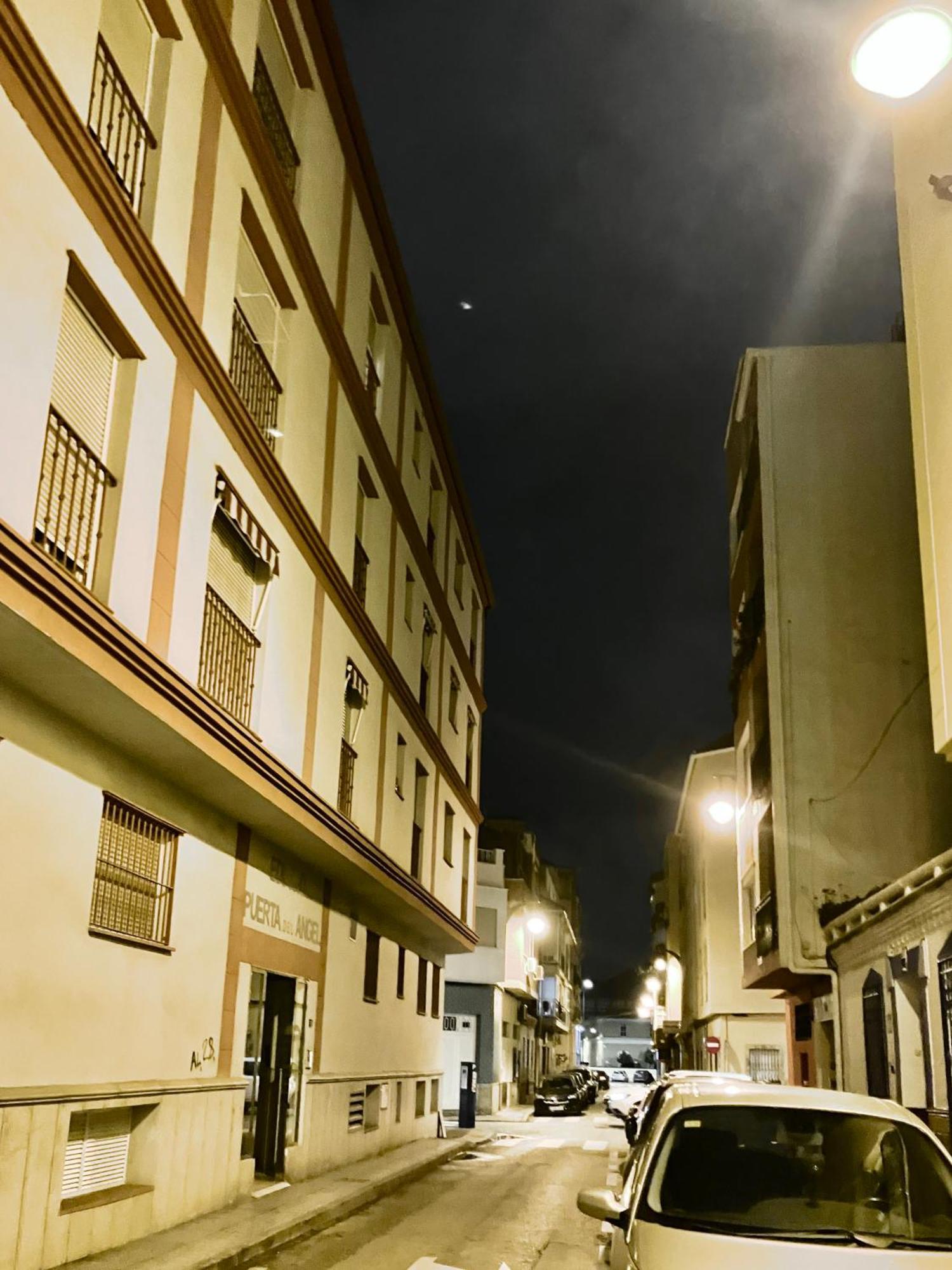 Maravilloso Apartamento Centrico De 70M2, Jardin Propio 40M2 Con Piscina Para Ninos Y Parking Opcional Málaga Exteriör bild